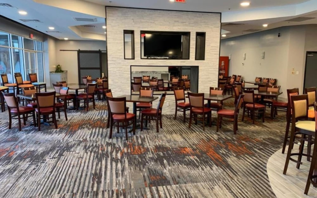 Holiday Inn Gainesville-Lanier Centre