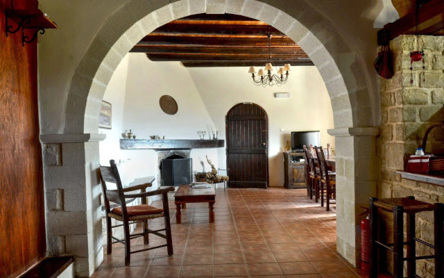 Anna-Malai Traditional Cretan Villa
