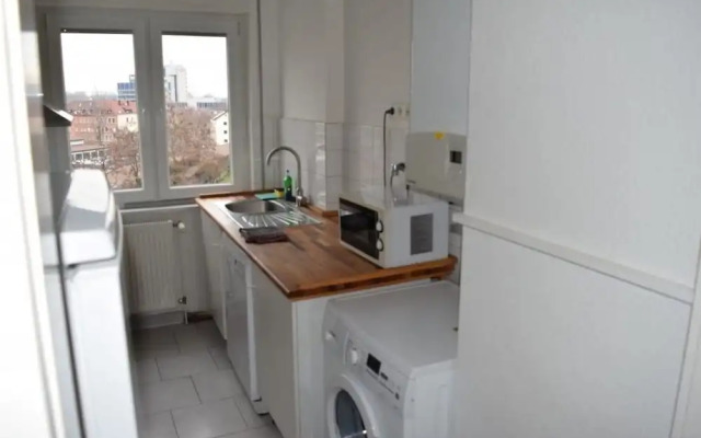 AB Apartment 13