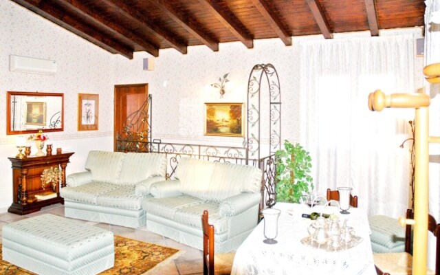 House With one Bedroom in Viagrande, With Private Pool, Furnished Gard