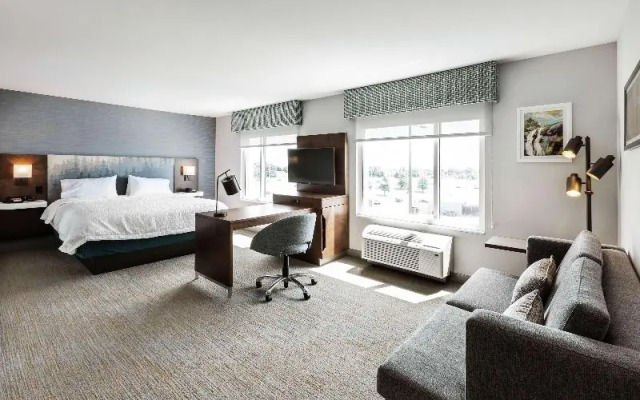 Hampton Inn & Suites Beauport