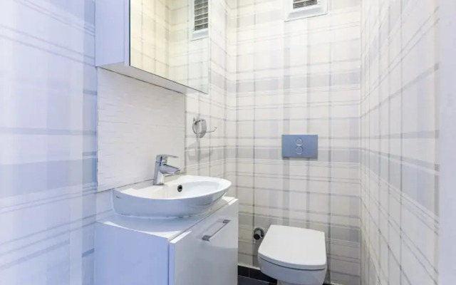 Spacious Apartment on Bagdat Street Kadikoy