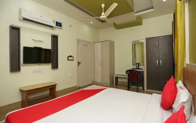 Oyo 23395 Hotel Taj & Restaurant