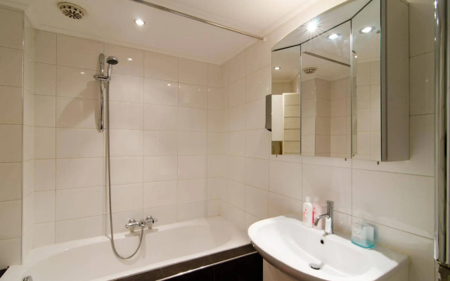 Amstel Riverview Bed and Coffee / Guesthouse