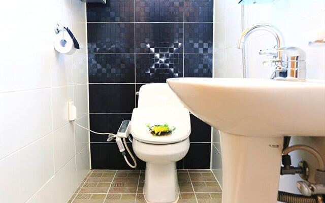 Jeju Neulpooreun House Pension