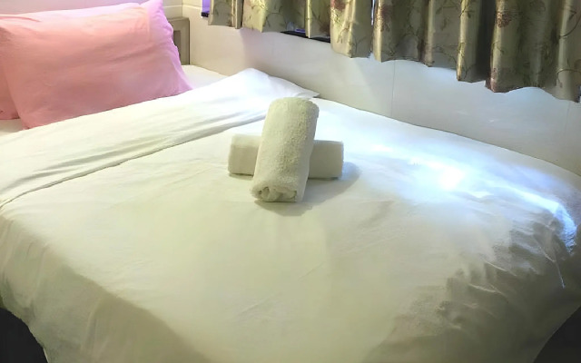Maple Leaf Guest House