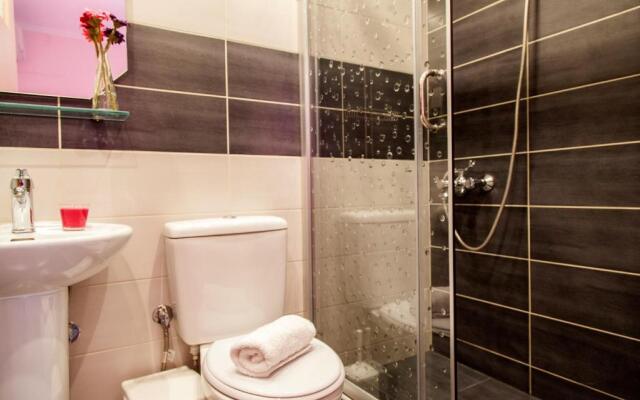 Tasoula Studios & Apartments