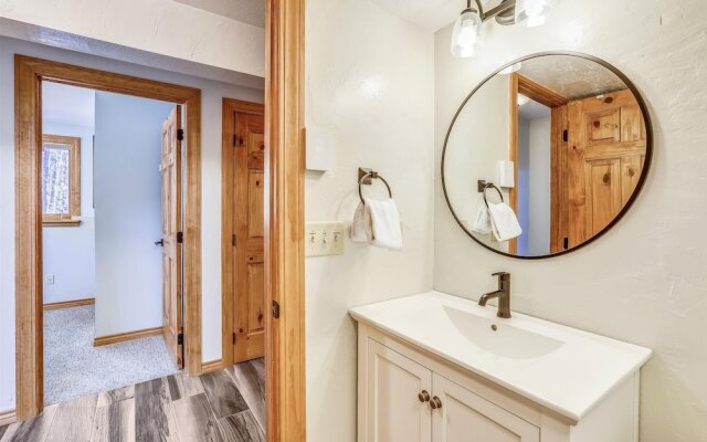 Snowy River 4 Bedroom Home by RedAwning