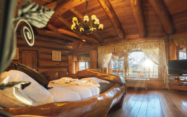 Rotui Luxury Village