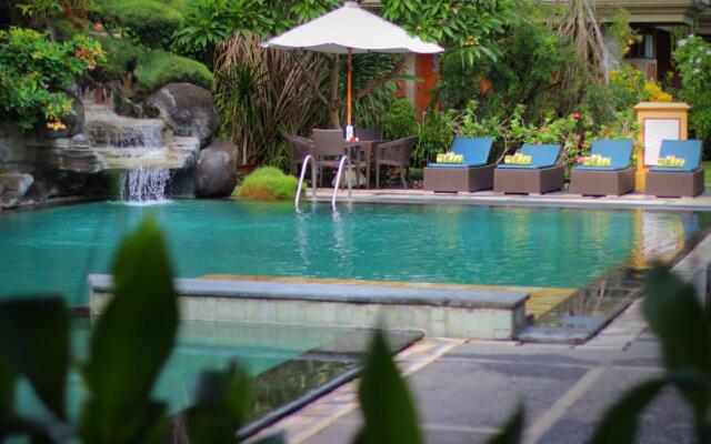 Adi Dharma Hotel Legian