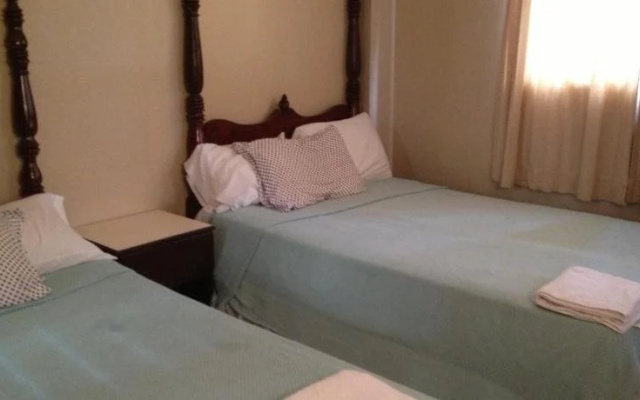 Hostal Plaza Yu