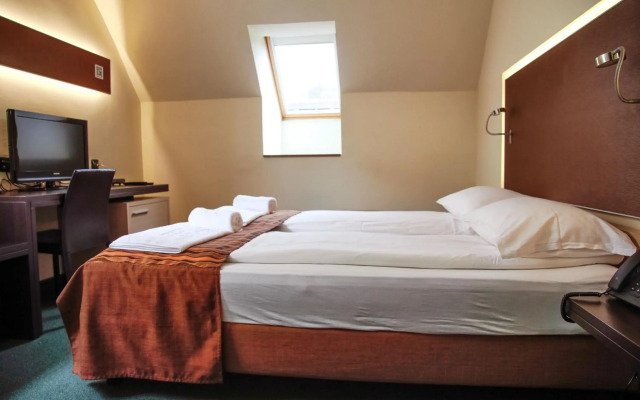 Hotel Lent