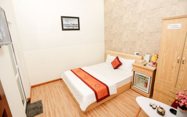 Co Hong Hotel
