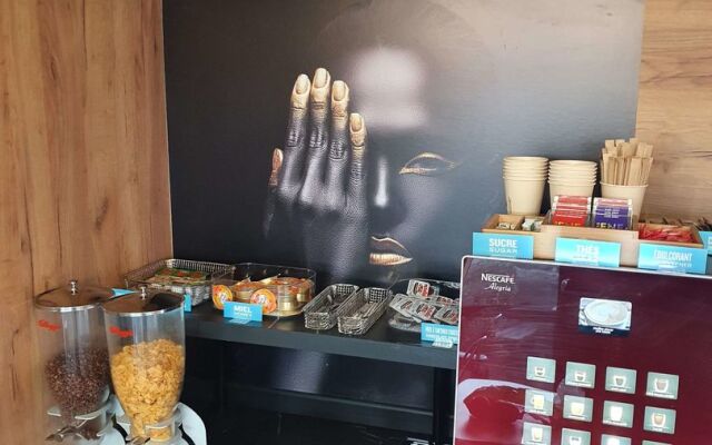 Kyriad Direct Caen Nord - Memorial