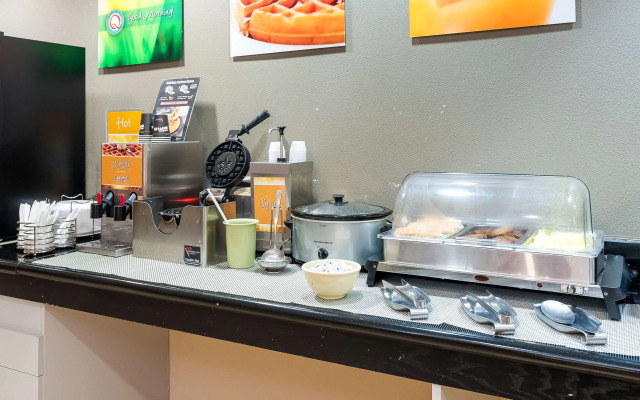 Quality Inn & Suites Lake Charles South