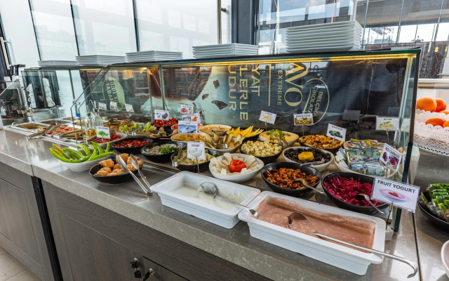 Seraglio Hotel & Suites