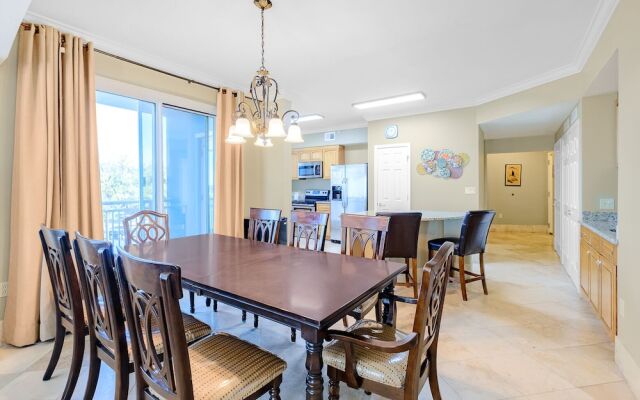 Legacy Towers I Deluxe