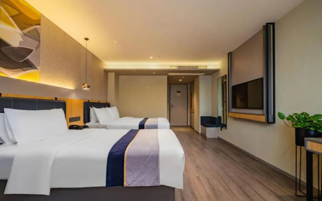 Homeinn Selected Hotel (Chengdu Panda Base Zoo Subway Station)