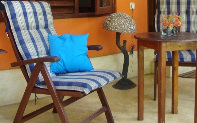 Black Beauty Guesthouse