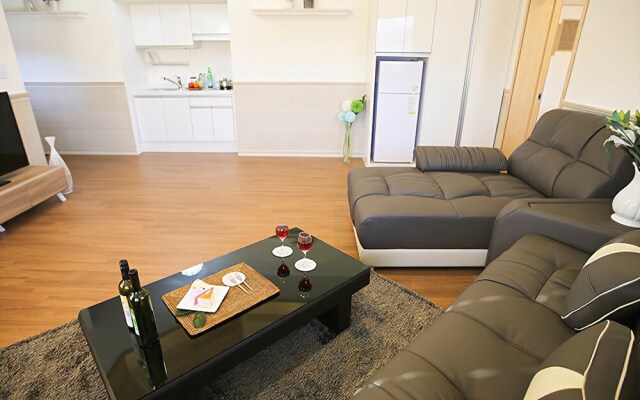 Yeongwol River Palace Pension