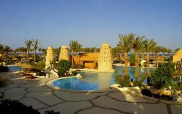 The Grand Makadi