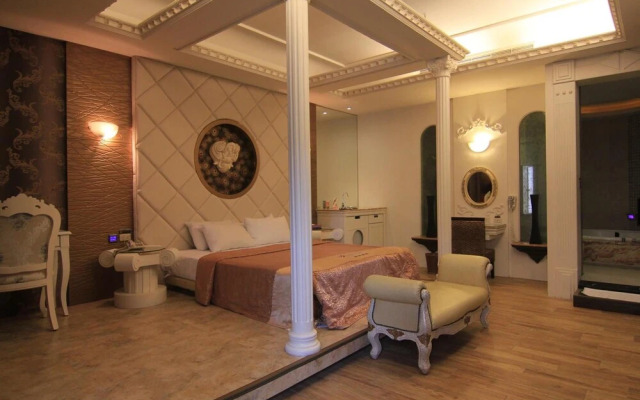 Romantic Code Motel