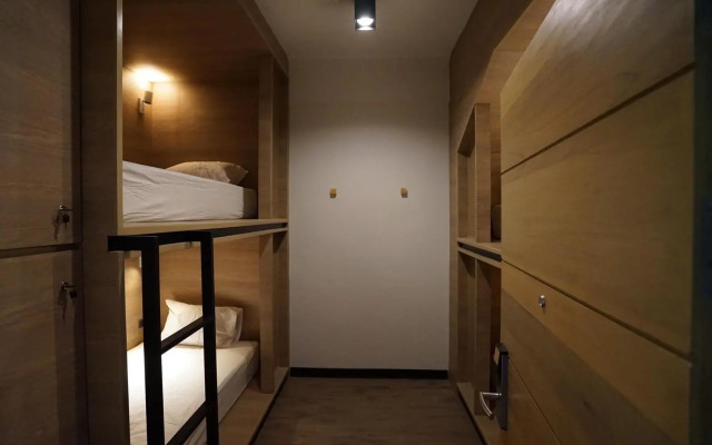 T Hostel at Victory Monument