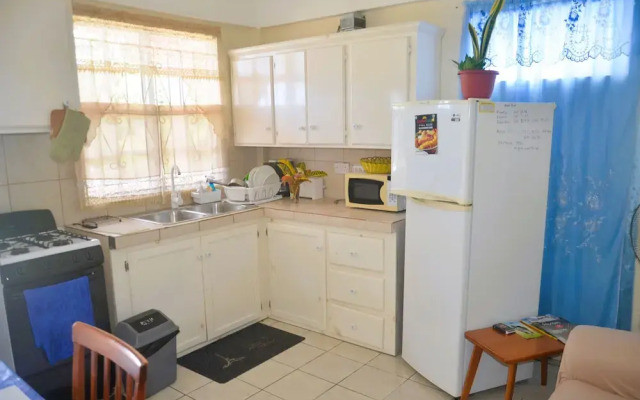 Louislyn Apartments