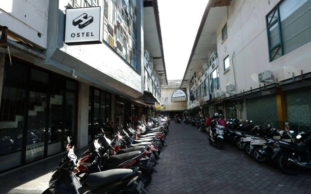 H-Ostel - Hostel