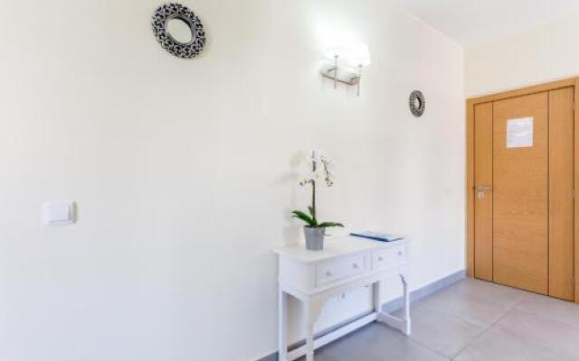 Carol's Beco Apartments by Seewest