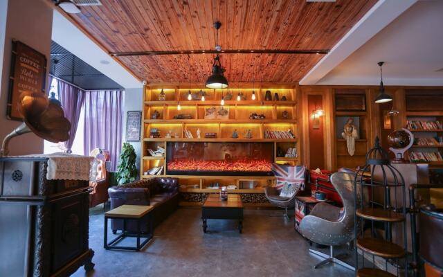 James Joyce Coffetel Nanchang West Station Nanchang University