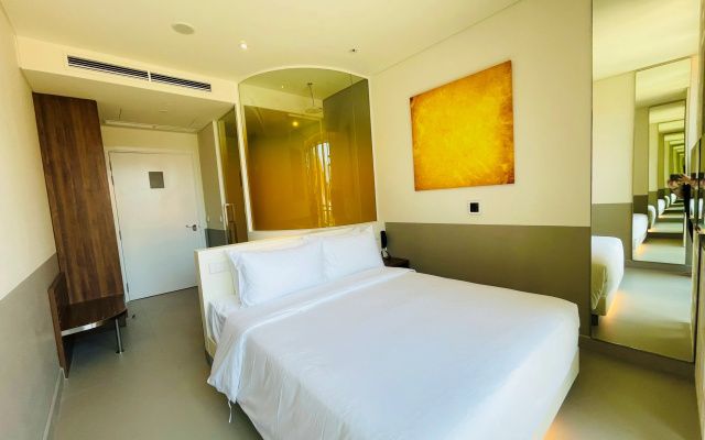 Wink Saigon Centre, Unscripted by Hyatt - 24 Hours stay