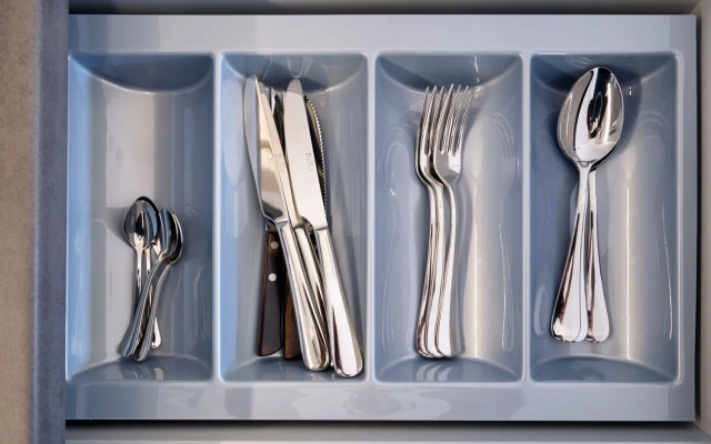 URBAN ISLAND - Riverside Apartments