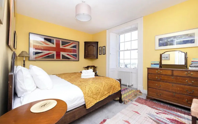 Inviting Flat near City Centre