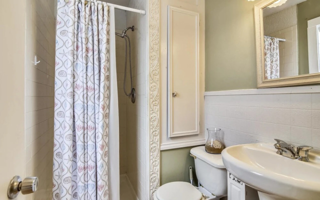 Surf N Swim - 2 Br Home