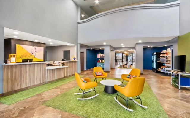 Spark by Hilton Phoenix East Mesa