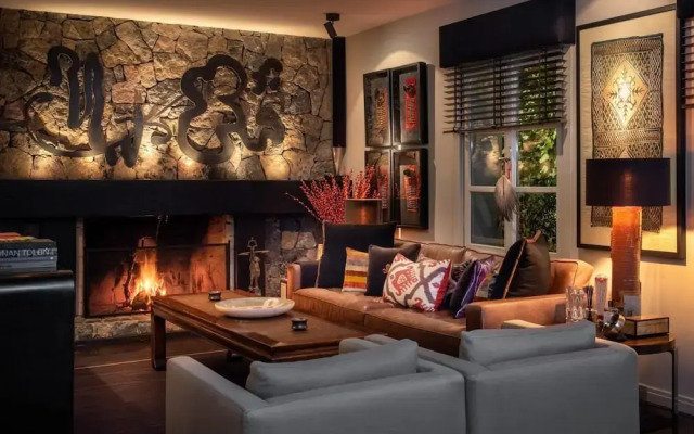 Enchanting 22 000m2 Property and Elegant 5 Bedroom Manor