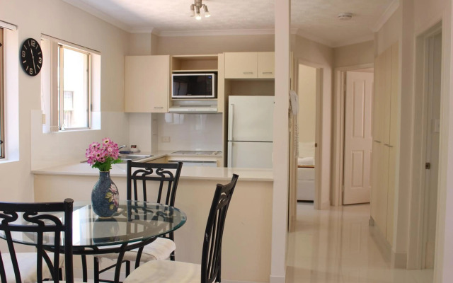 Surfers Riverside Apartments