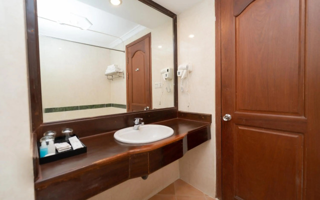 Monoreach Angkor Hotel