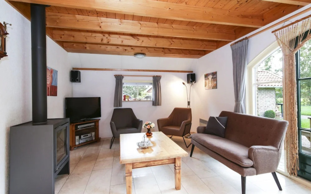 Comfy Holiday Home with Dishwasher near Meppel - Hotel in Гарденберг - Photo 5