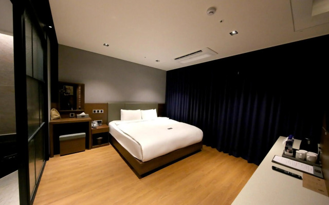 Sea Cruise Hotel