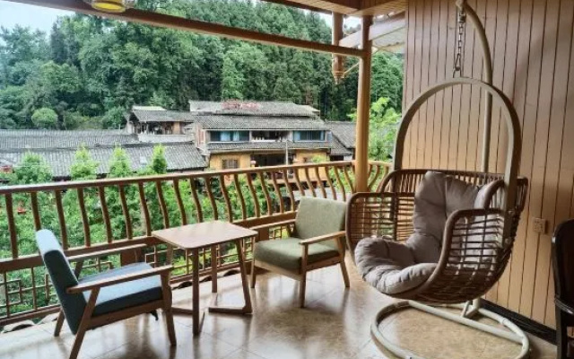 Yinli Homestay – Outside – Ya'an