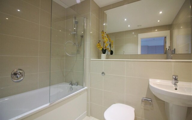Braybrooke Apartments