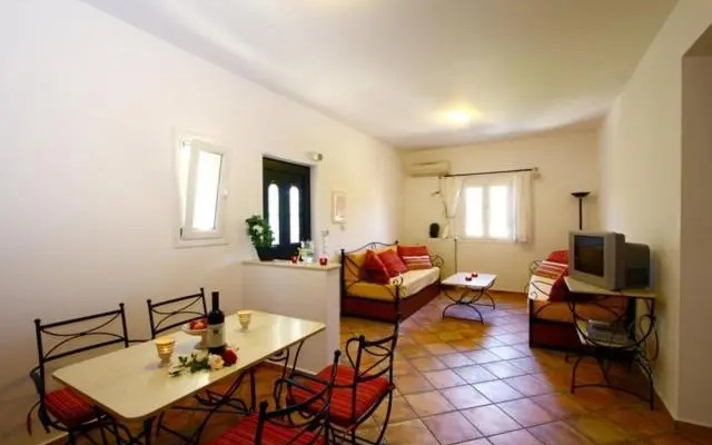 Villa Polyxeni Apartments