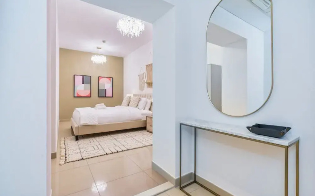 Luxury Burj Khalifa & Fountain View Apt Downtown