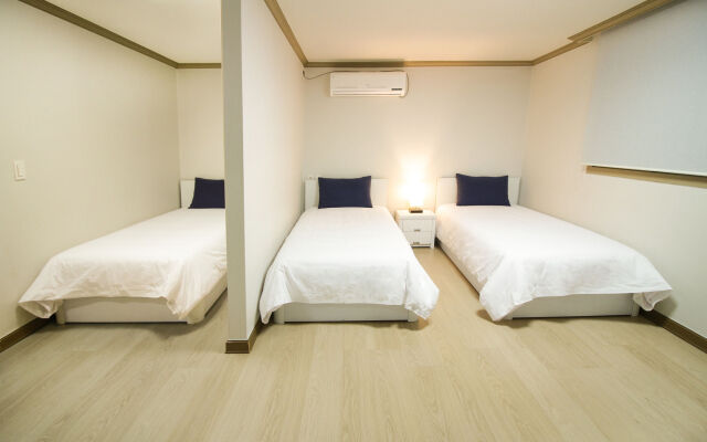 iam Residence and Guesthouse