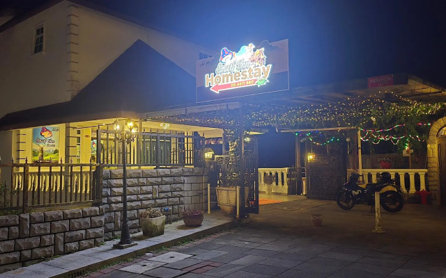 Smurf Inn Homestay