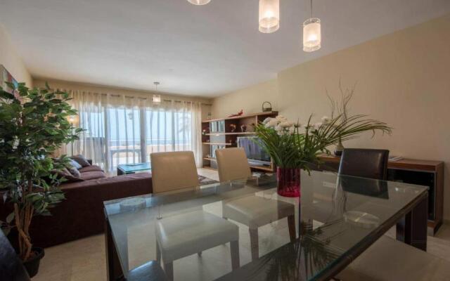 Malibu Mansions Condo B5 by Rafleys