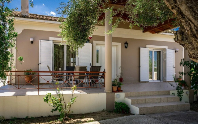Villa Stella, 2 Bedrooms, Wifi, Near The Beach