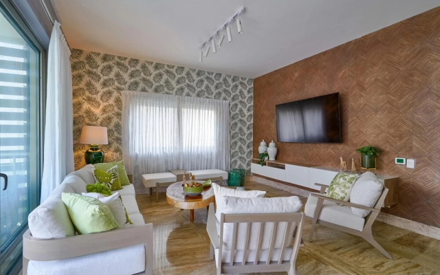 Beach Condo w Sea View B-202 Costa Atlantica